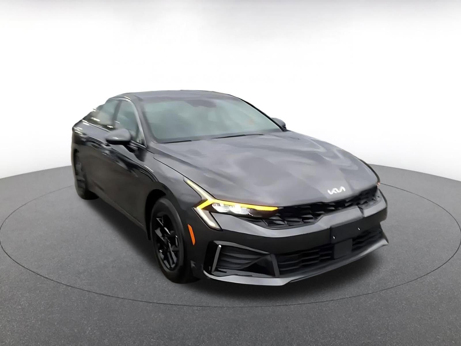 Thumbnail: 2025 Kia K5 - 3