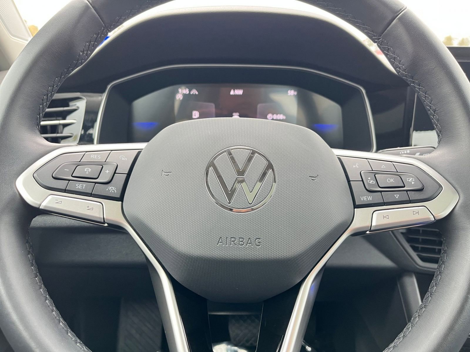 Thumbnail: 2025 Volkswagen Jetta - 27