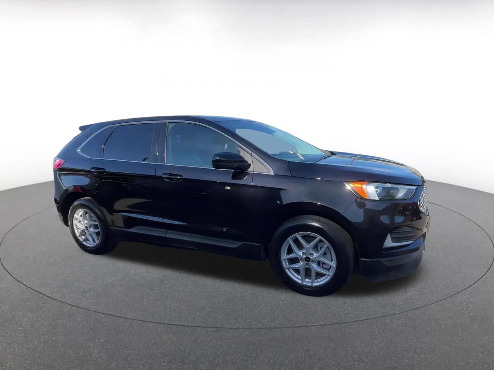 Thumbnail: 2024 Ford Edge - 2