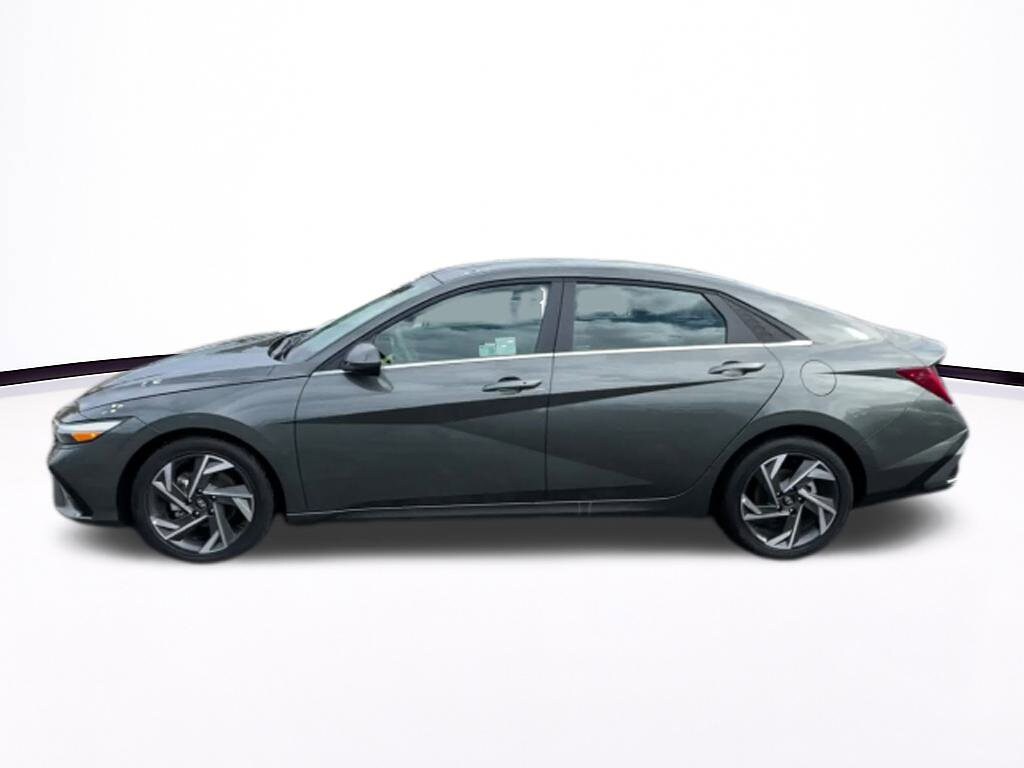 Thumbnail: 2025 Hyundai Elantra - 9