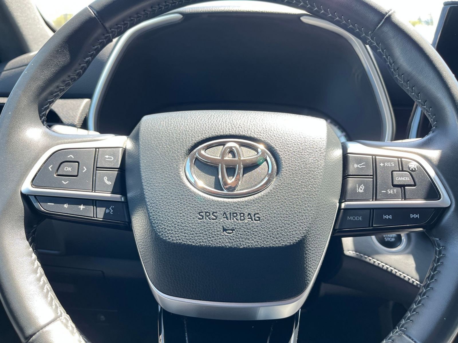 Thumbnail: 2024 Toyota Highlander - 28
