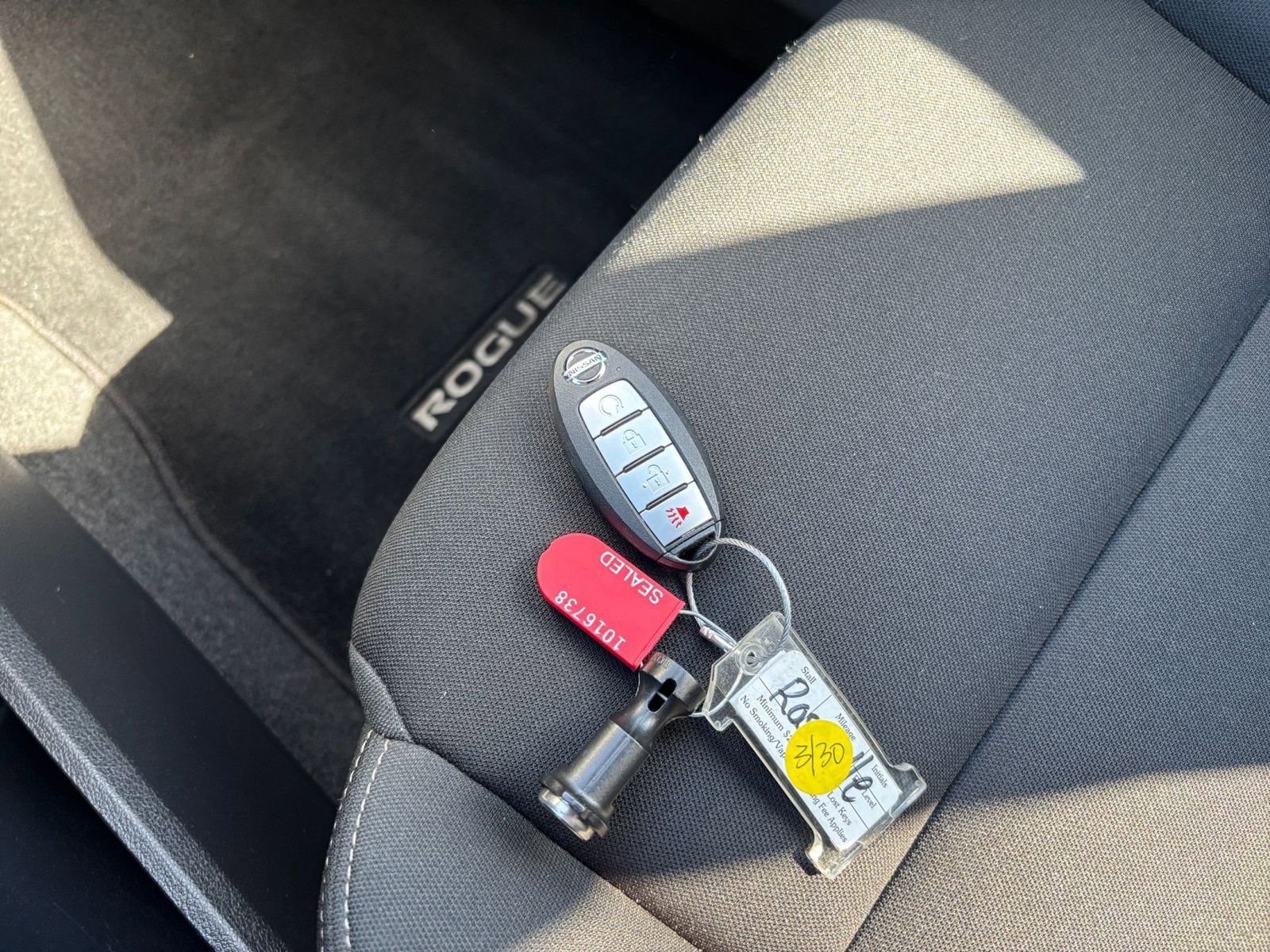 Thumbnail: 2023 Nissan Rogue - 21