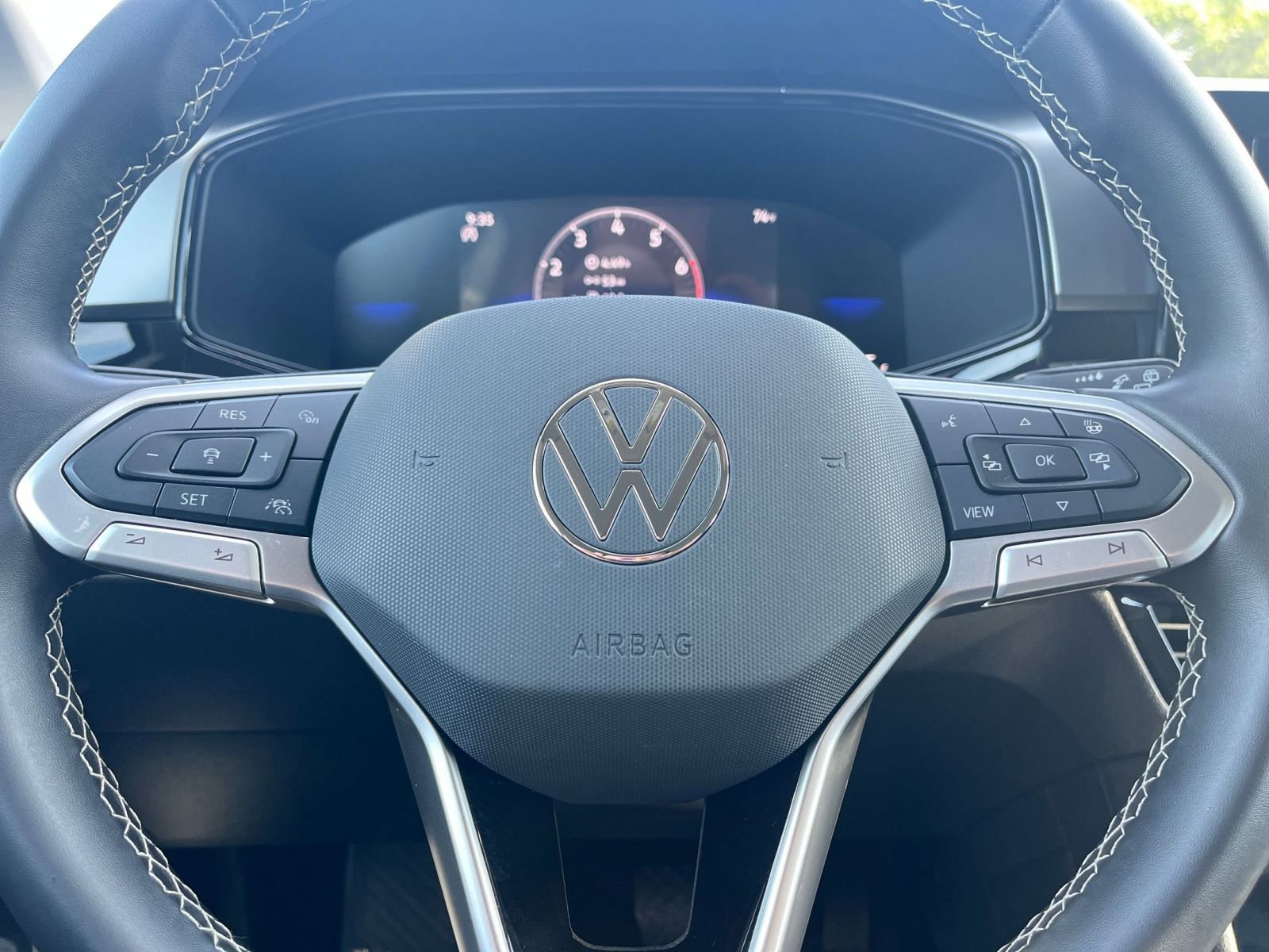 Thumbnail: 2025 Volkswagen Taos - 25