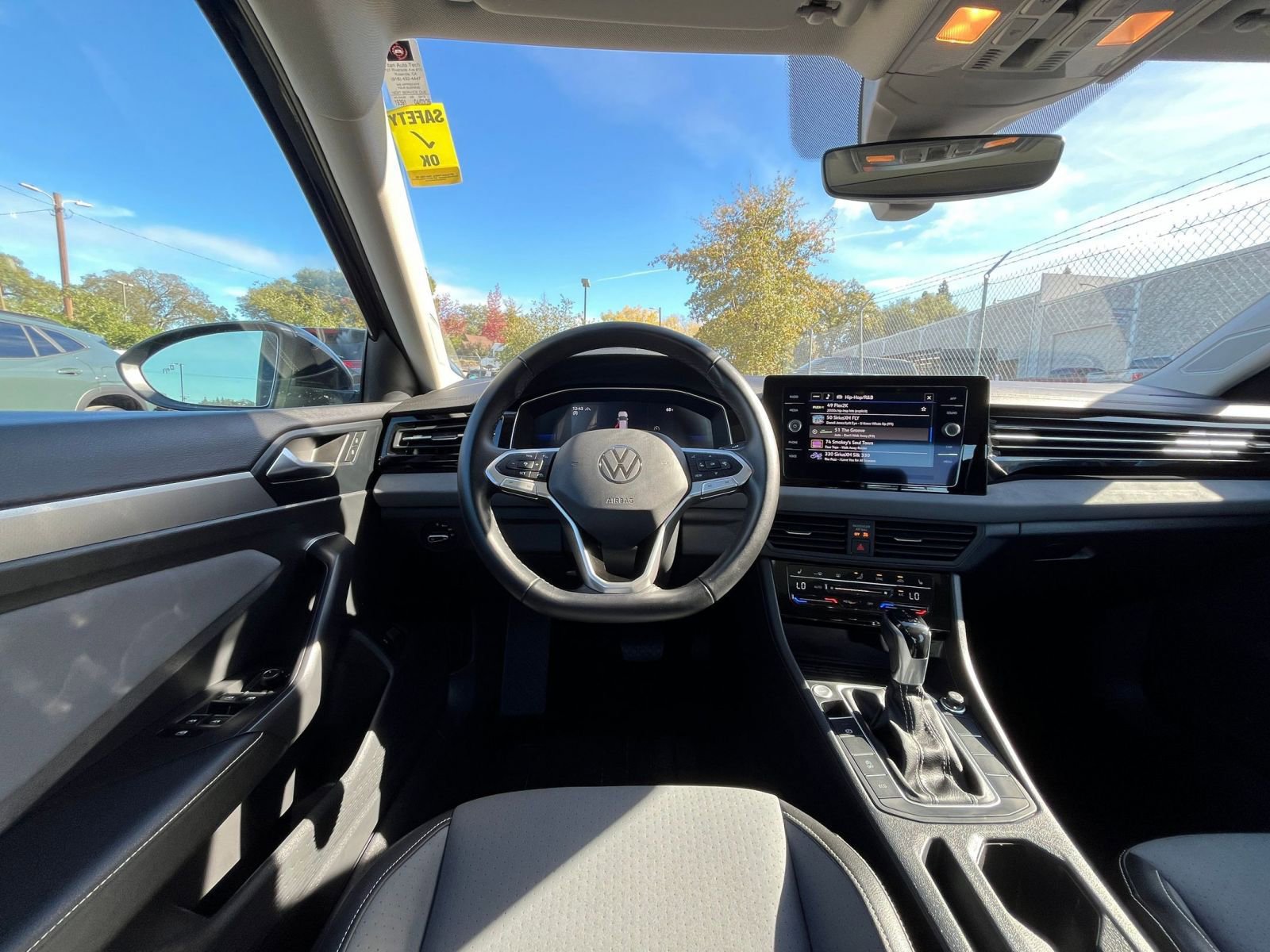 Thumbnail: 2025 Volkswagen Jetta - 33