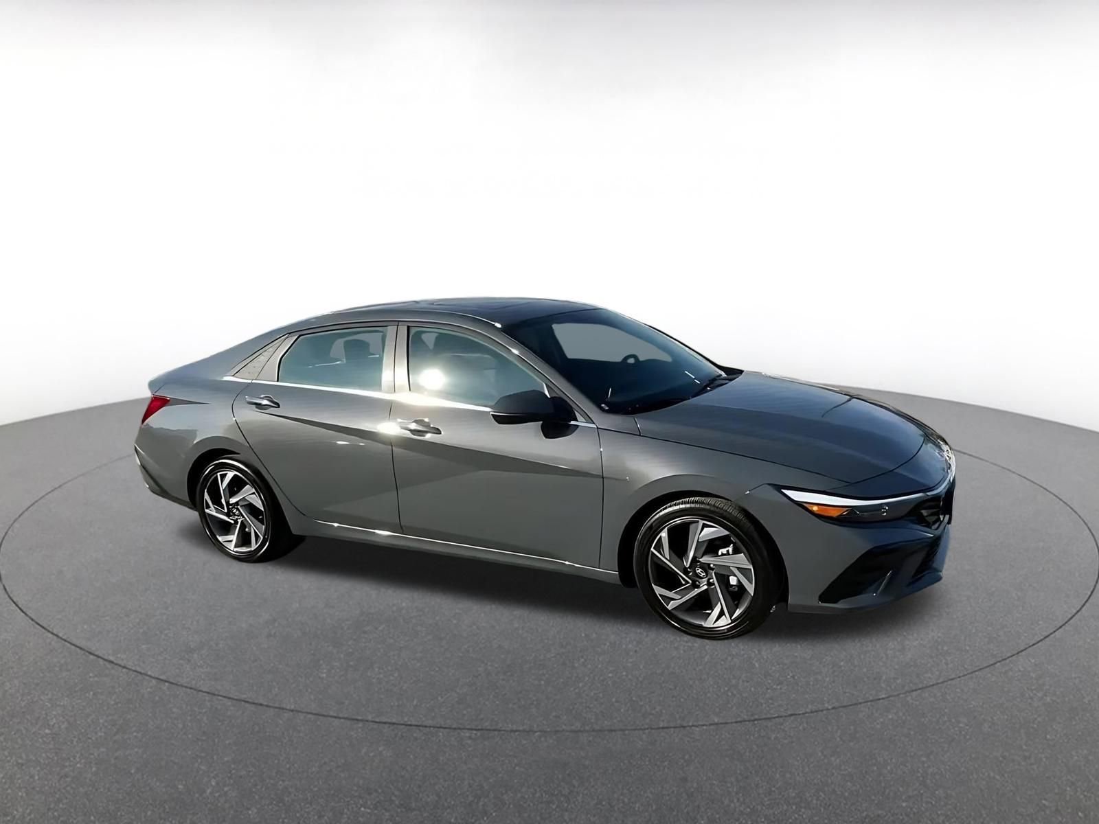 Thumbnail: 2025 Hyundai Elantra - 2