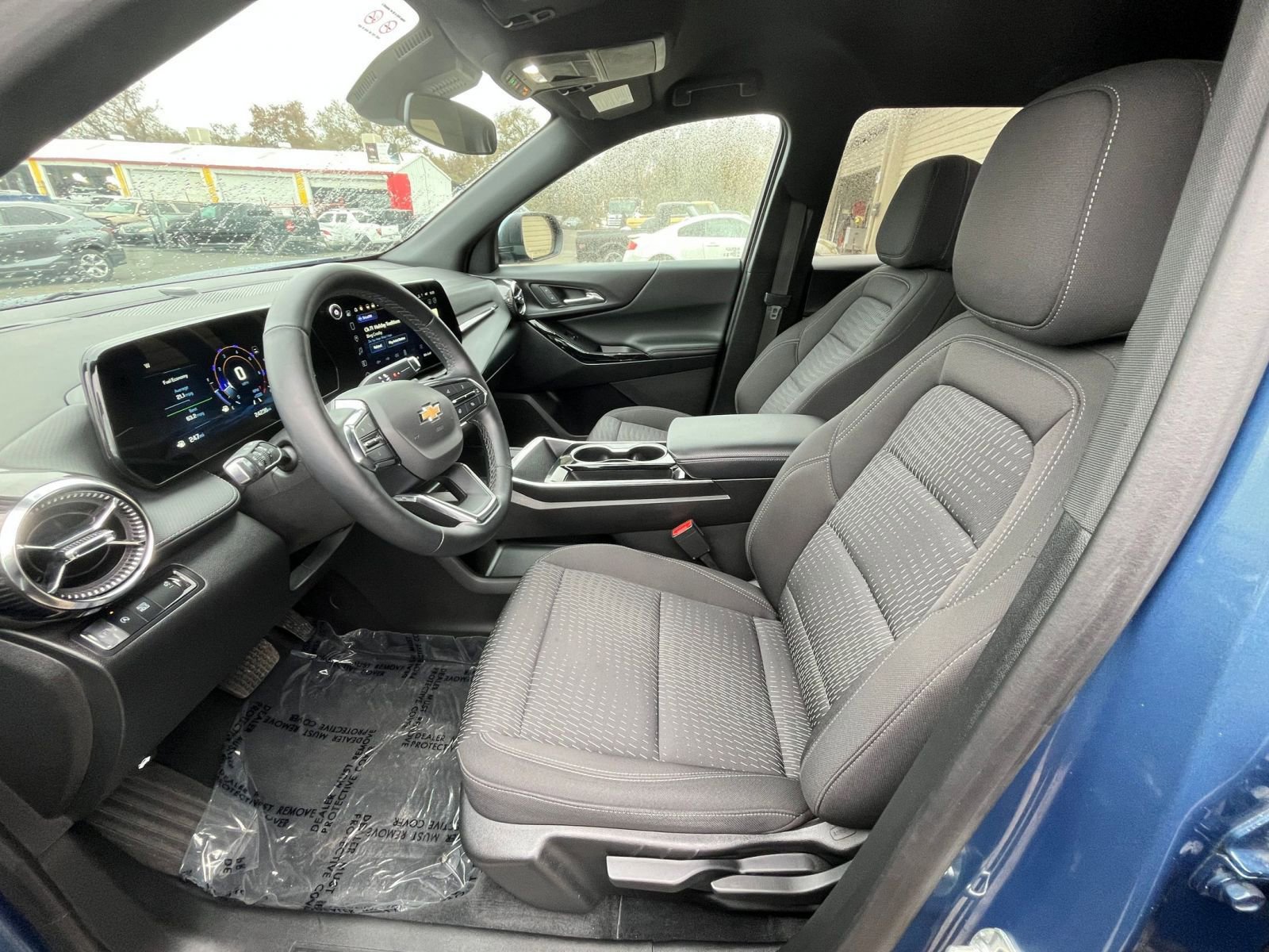 Thumbnail: 2025 Chevrolet Equinox - 25