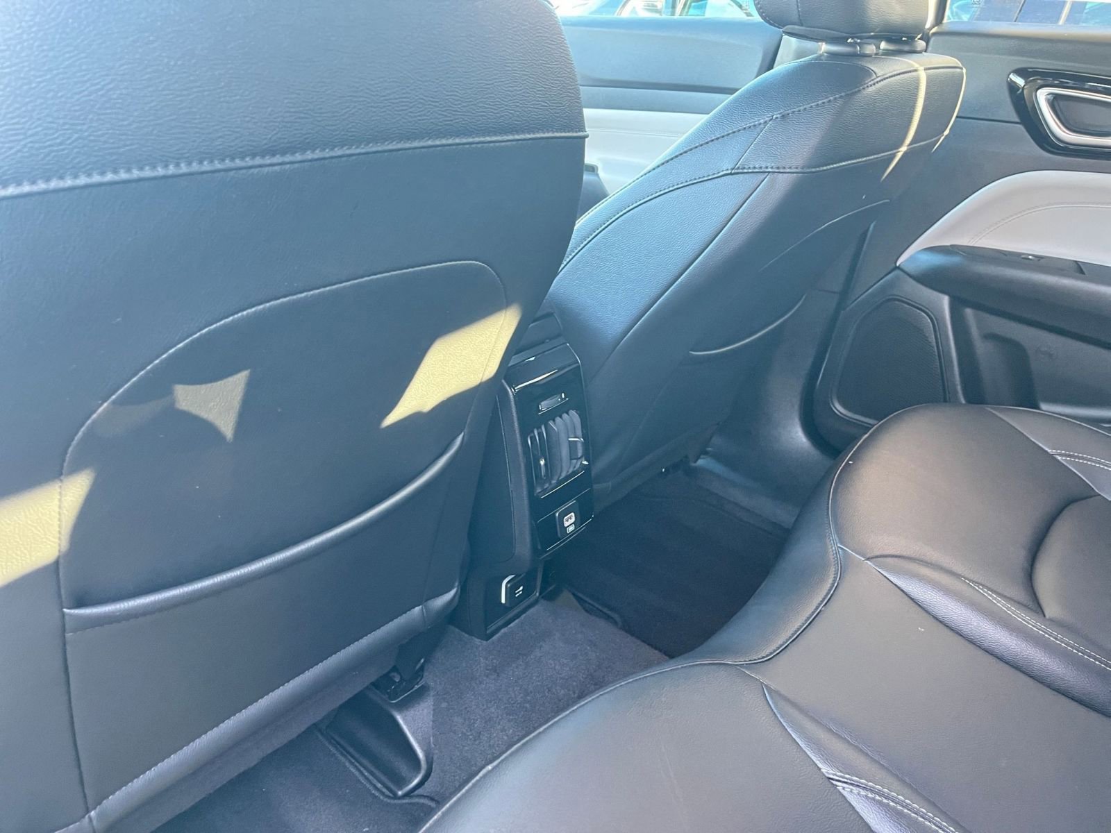 Thumbnail: 2025 Jeep Compass - 23