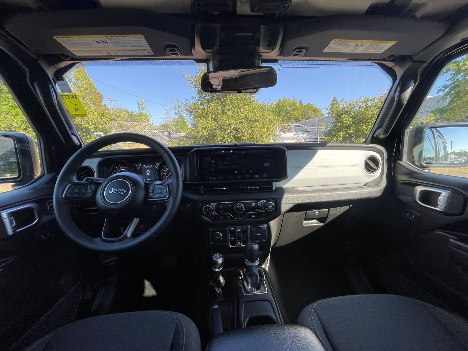 Thumbnail: 2025 Jeep Wrangler - 33