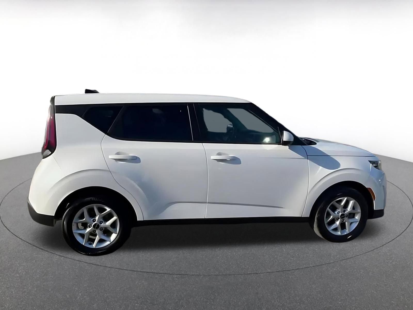 Thumbnail: 2025 Kia Soul - 16