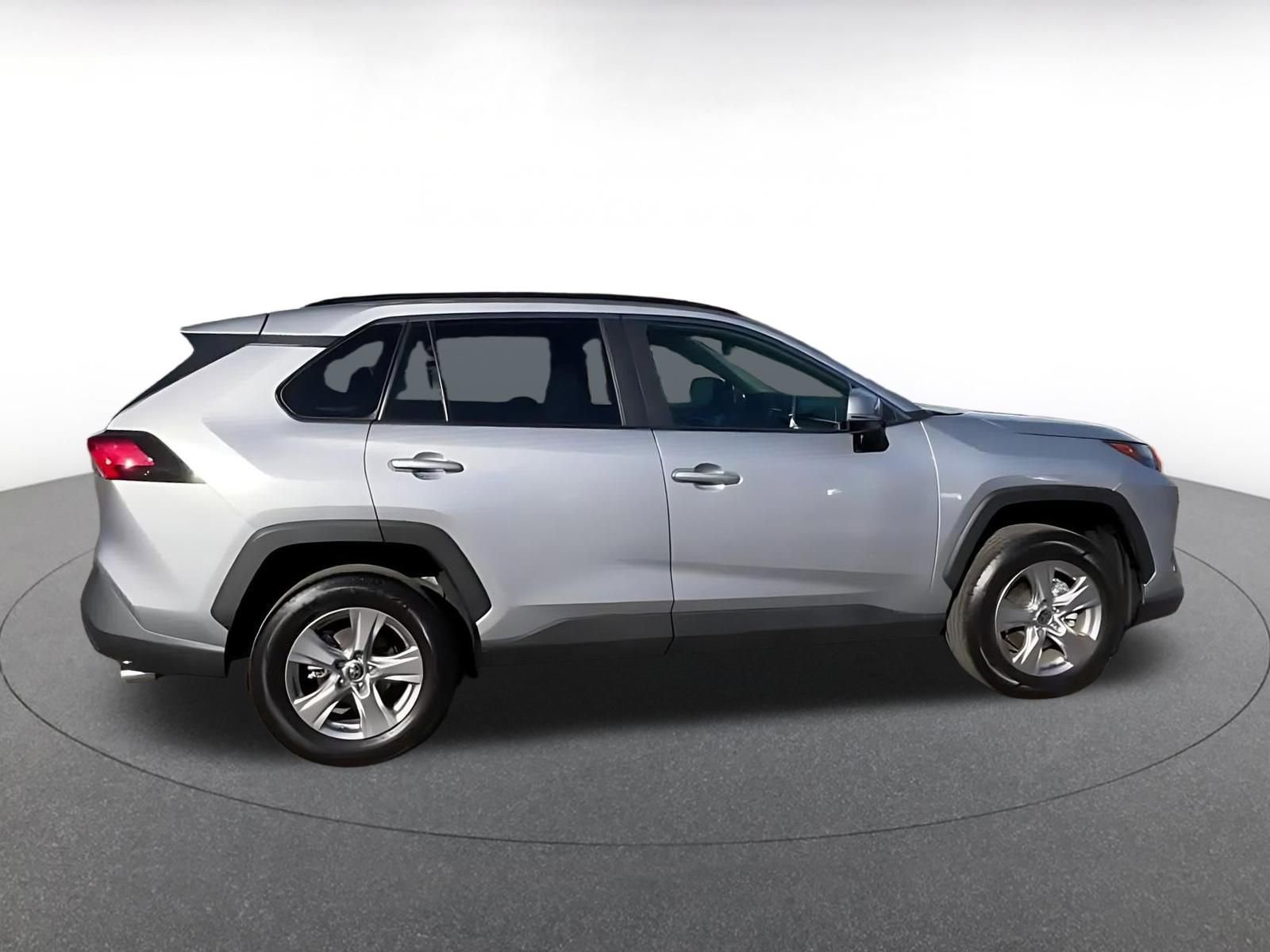 Thumbnail: 2025 Toyota RAV4 - 15