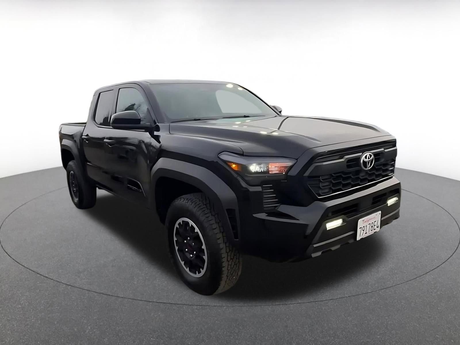 Thumbnail: 2025 Toyota Tacoma - 2