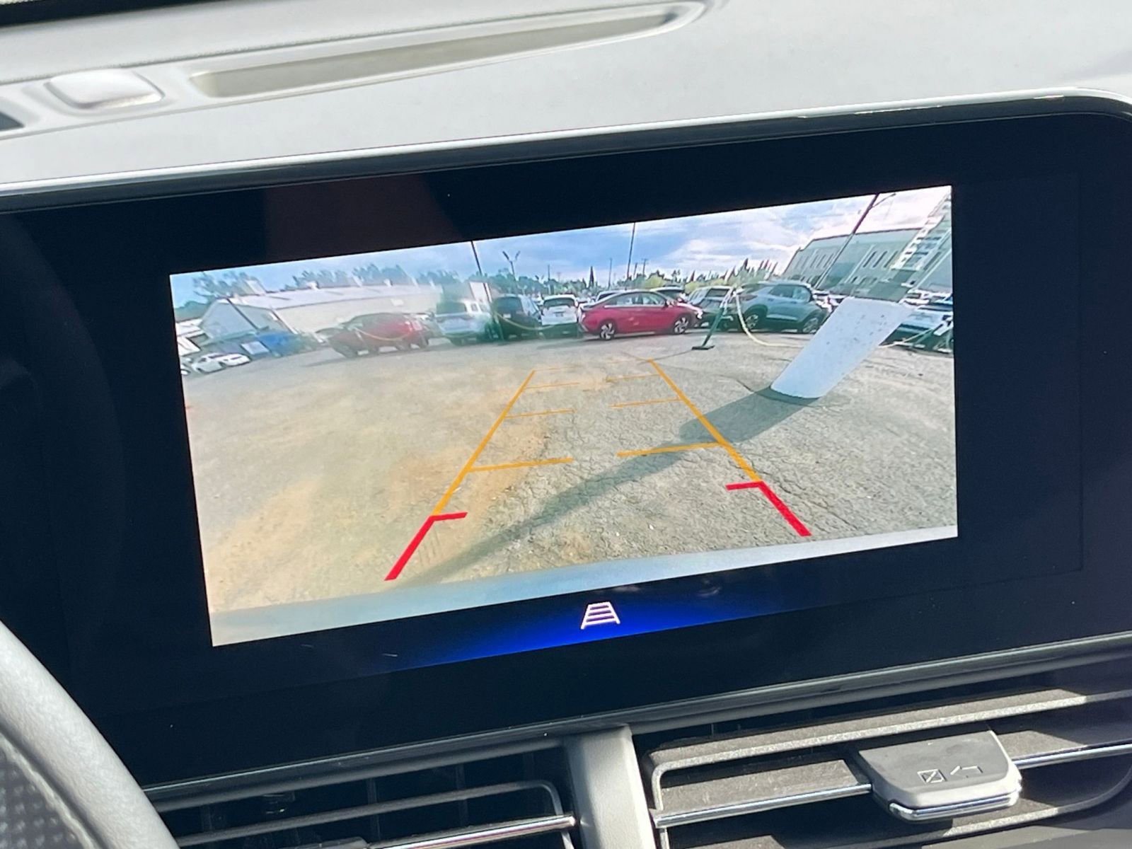 Thumbnail: 2025 Chevrolet Trax - 17