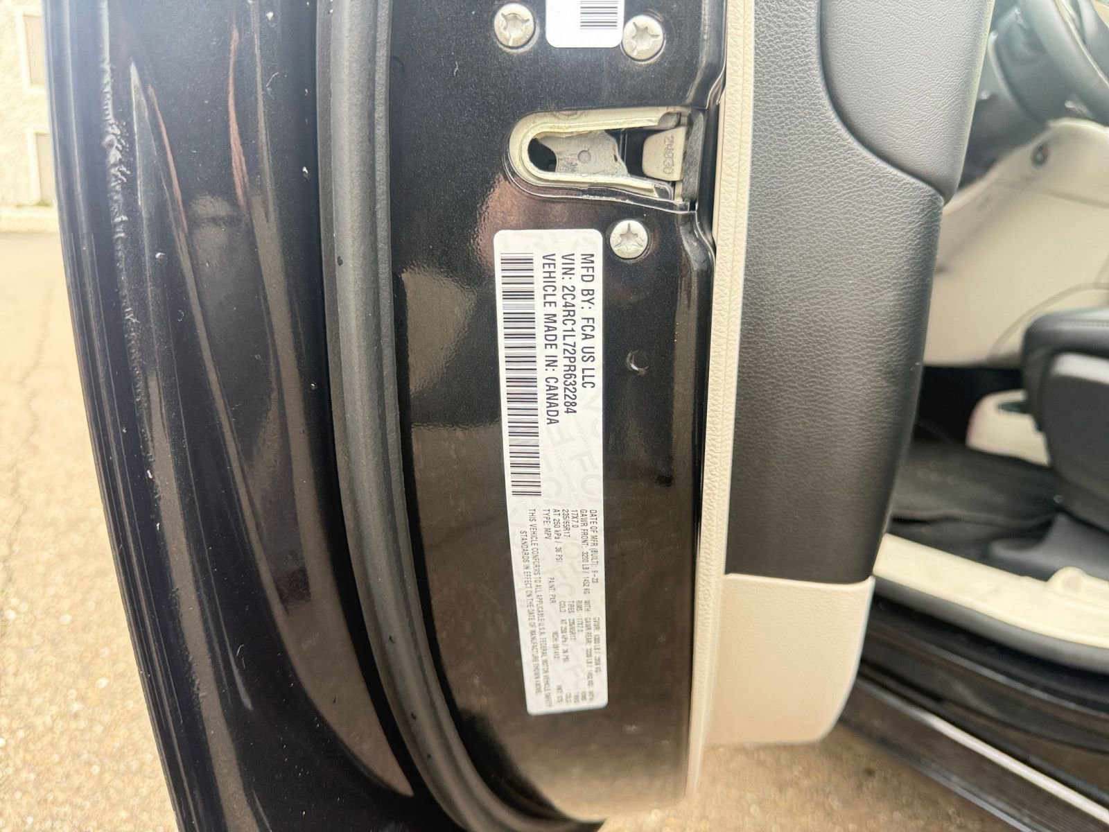 Thumbnail: 2023 Chrysler Pacifica - 29