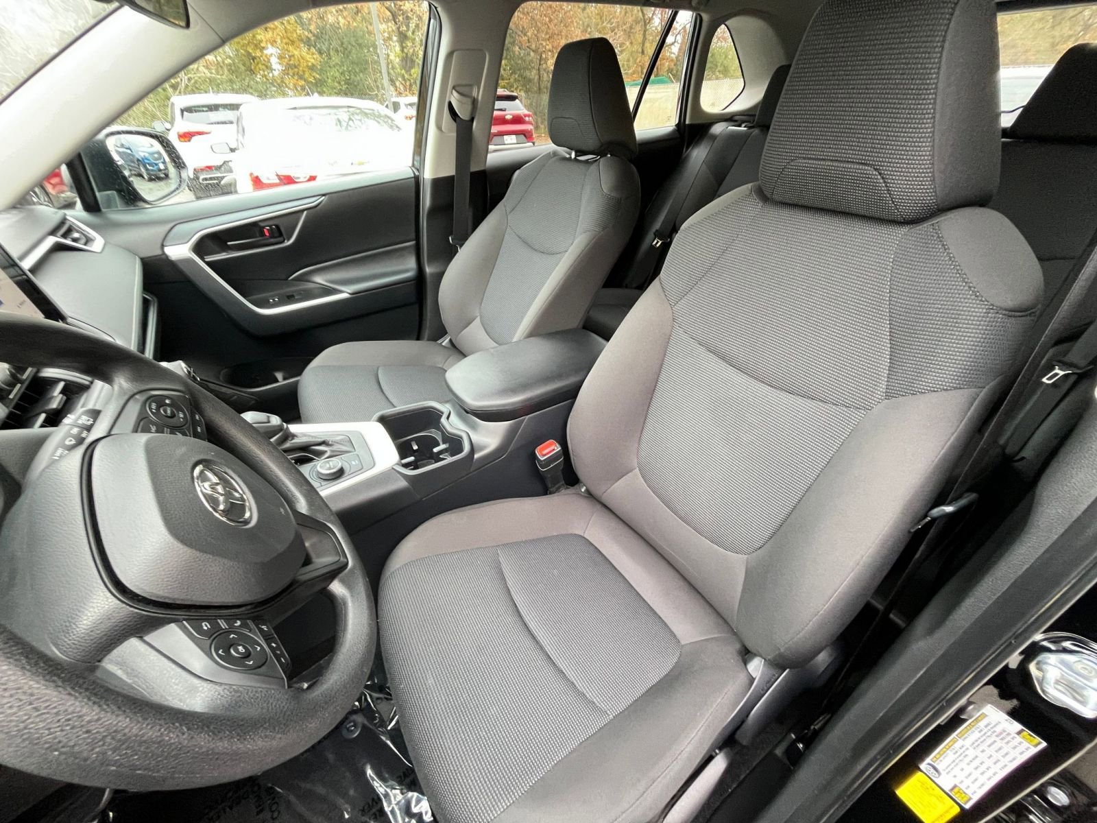 Thumbnail: 2025 Toyota RAV4 - 35