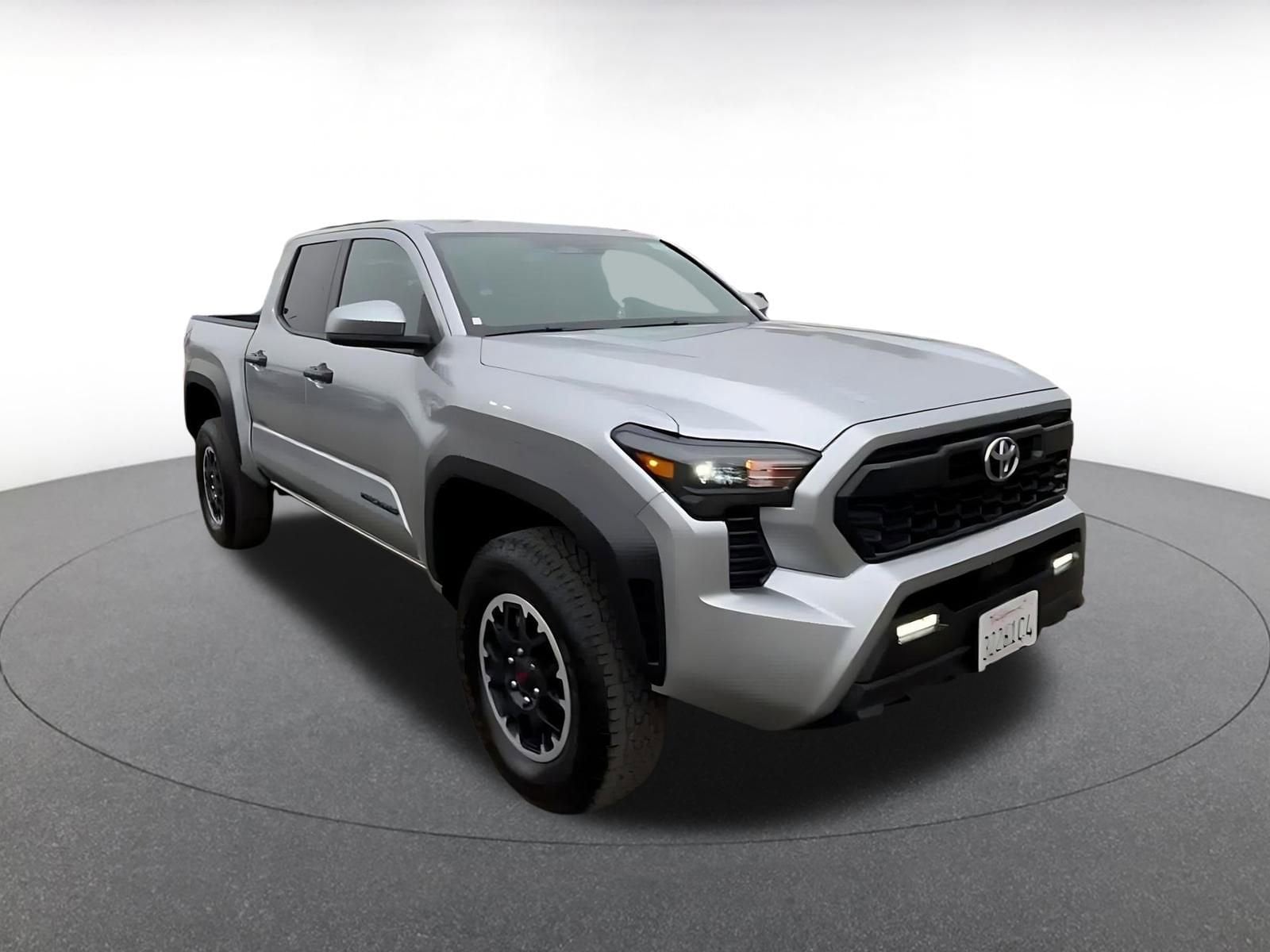 Thumbnail: 2025 Toyota Tacoma - 3