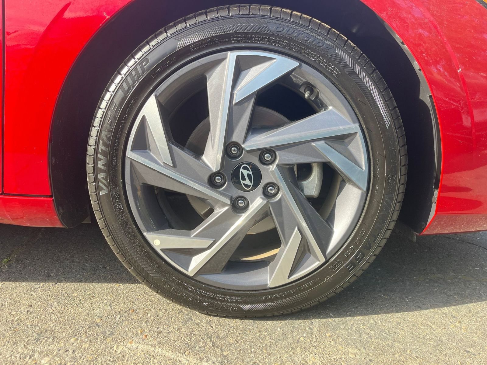 Thumbnail: 2025 Hyundai Elantra - 28