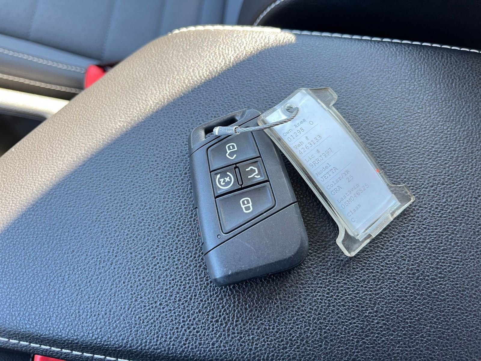 Thumbnail: 2025 Volkswagen Jetta - 22