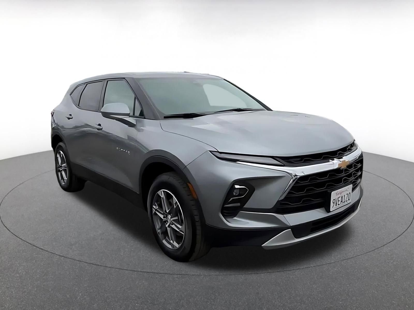 Thumbnail: 2025 Chevrolet Blazer - 3