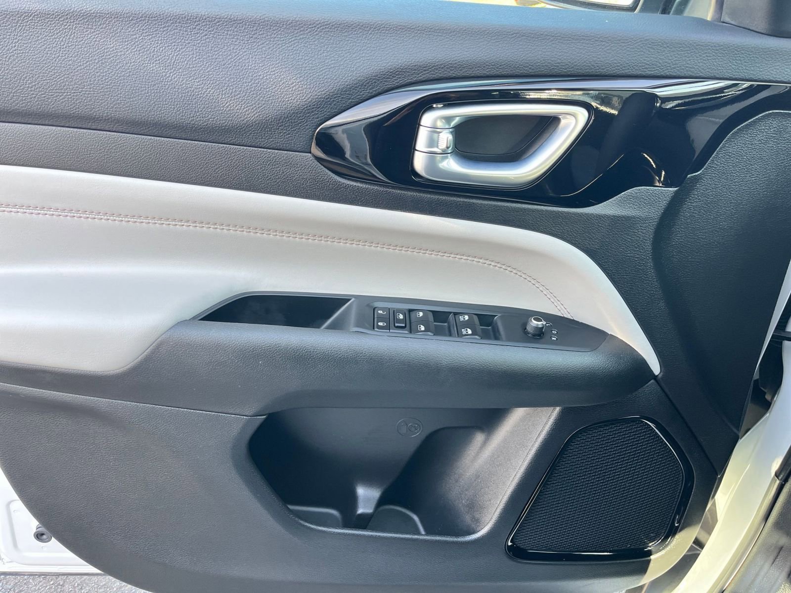 Thumbnail: 2025 Jeep Compass - 18