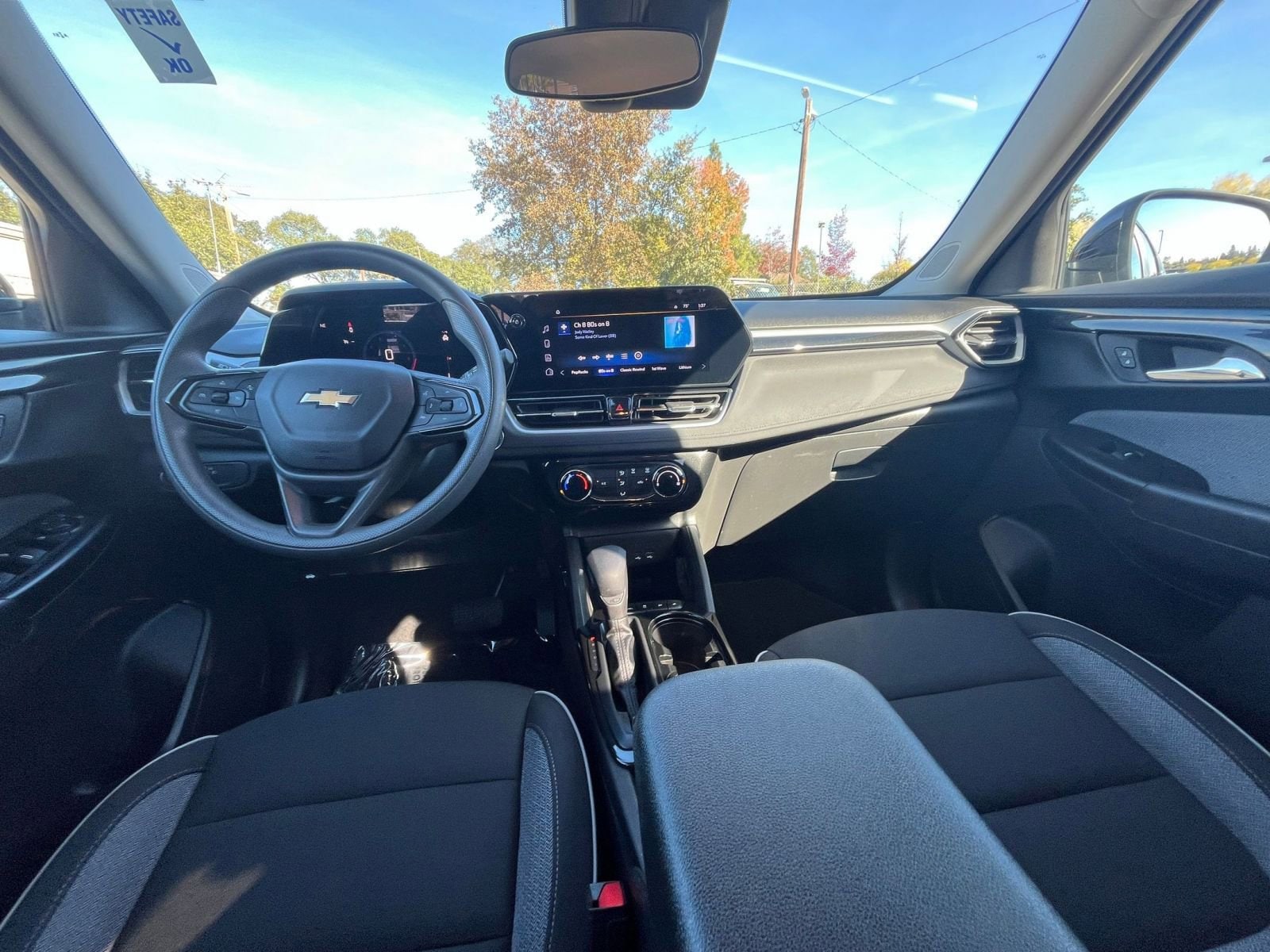 Thumbnail: 2025 Chevrolet TrailBlazer - 31