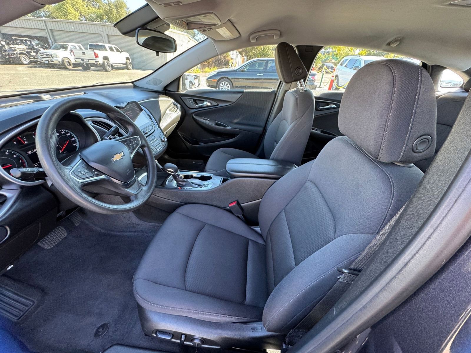 Thumbnail: 2023 Chevrolet Malibu - 27