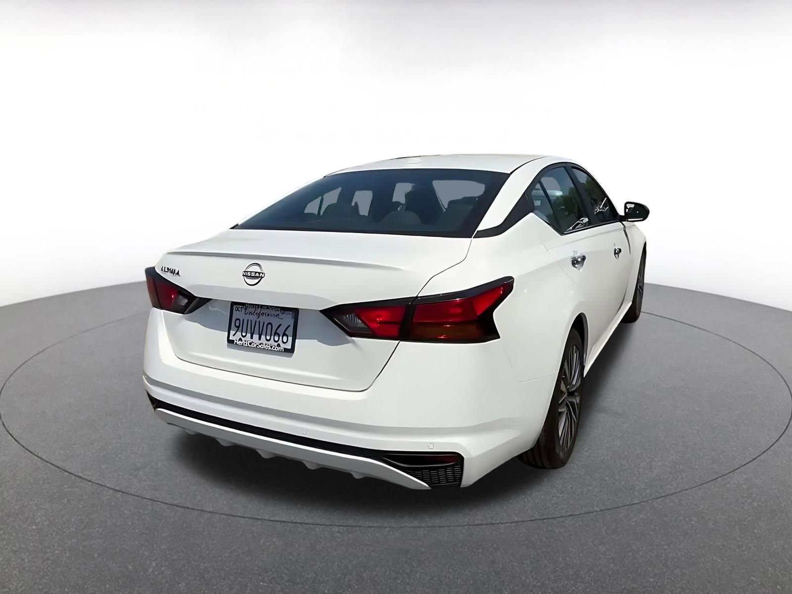 Thumbnail: 2025 Nissan Altima - 15
