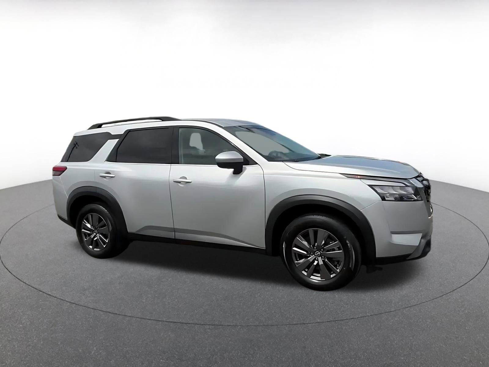 Thumbnail: 2025 Nissan Pathfinder - 2