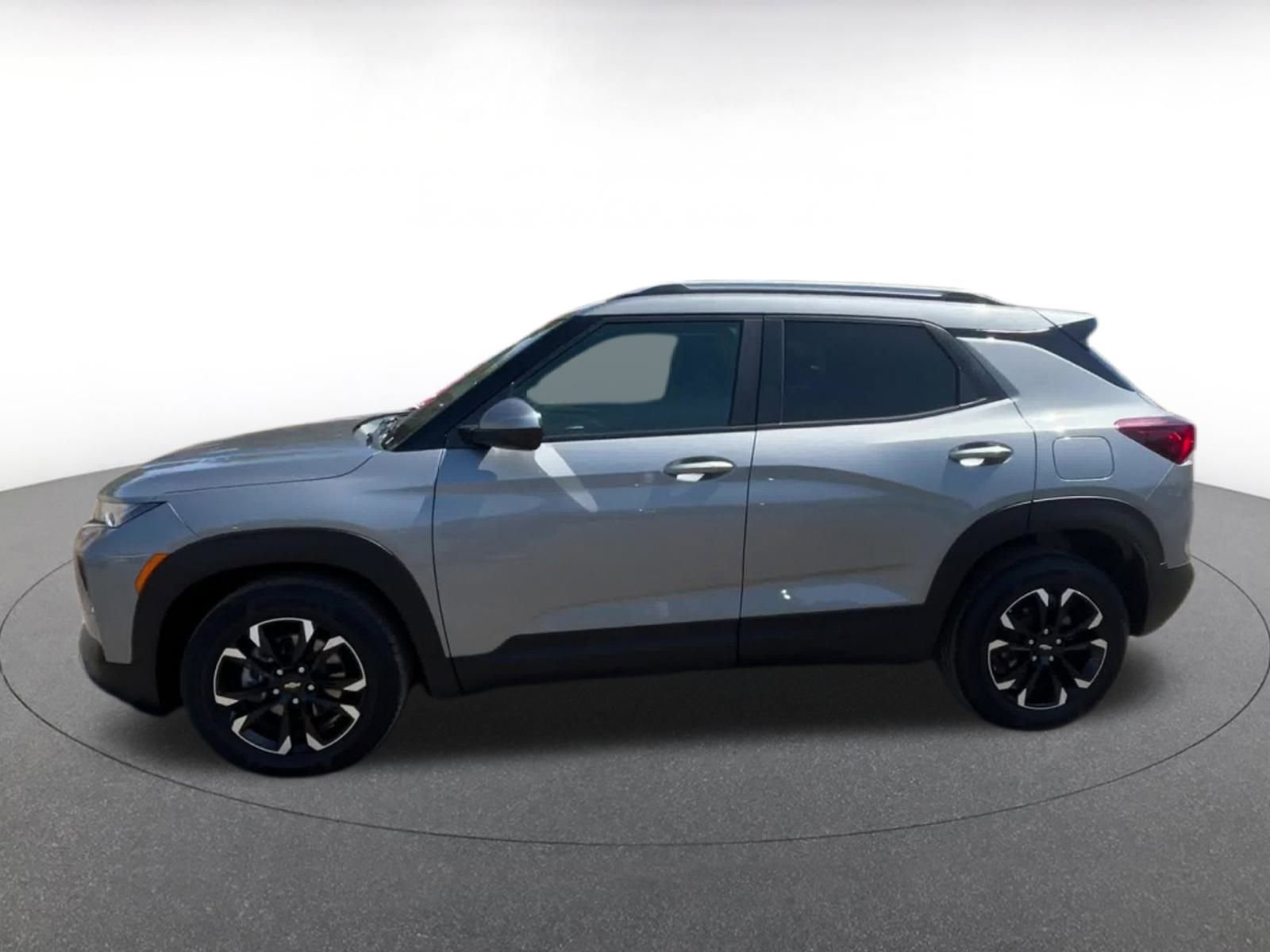 Thumbnail: 2023 Chevrolet TrailBlazer - 9