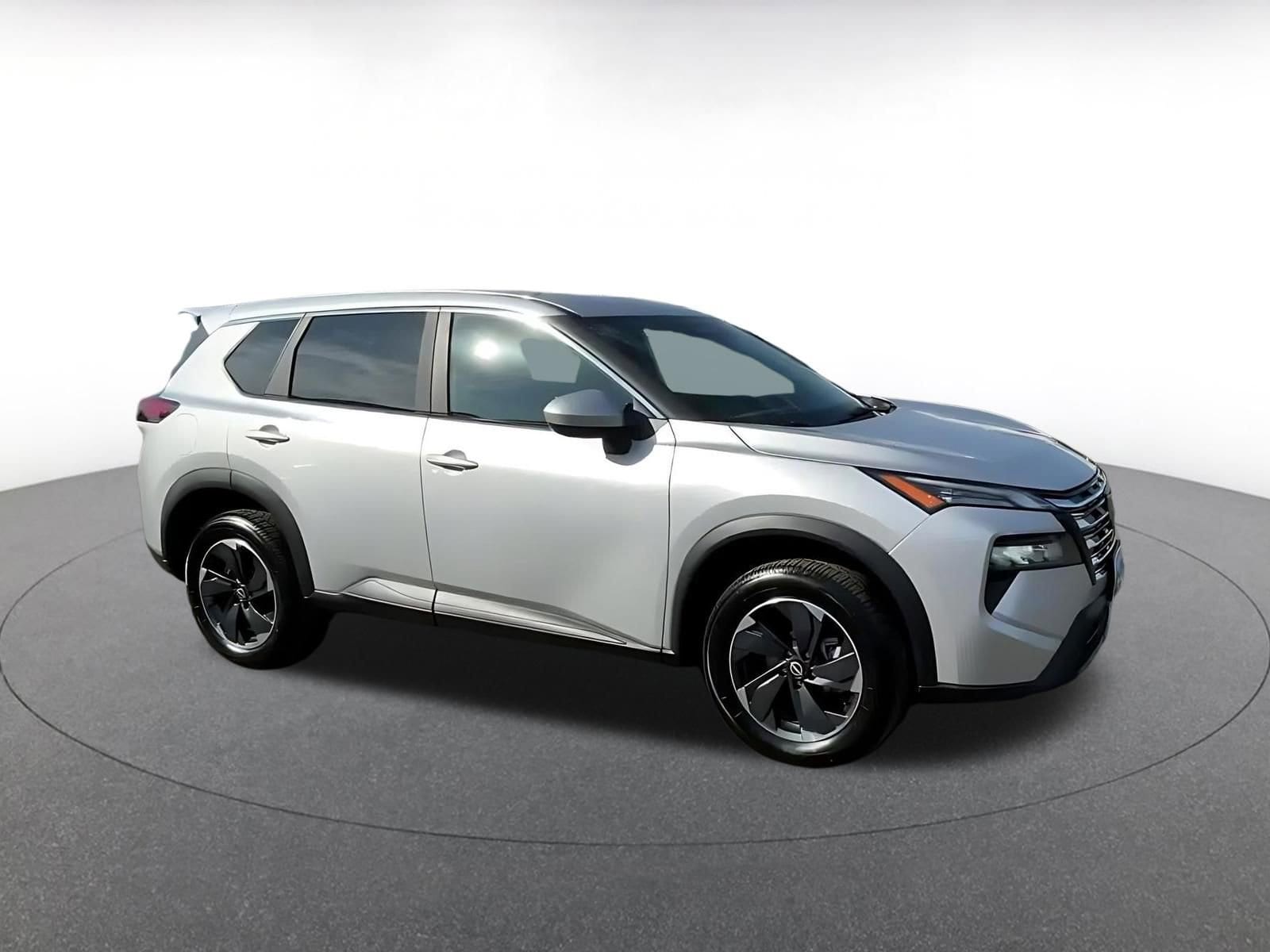 Thumbnail: 2025 Nissan Rogue - 2