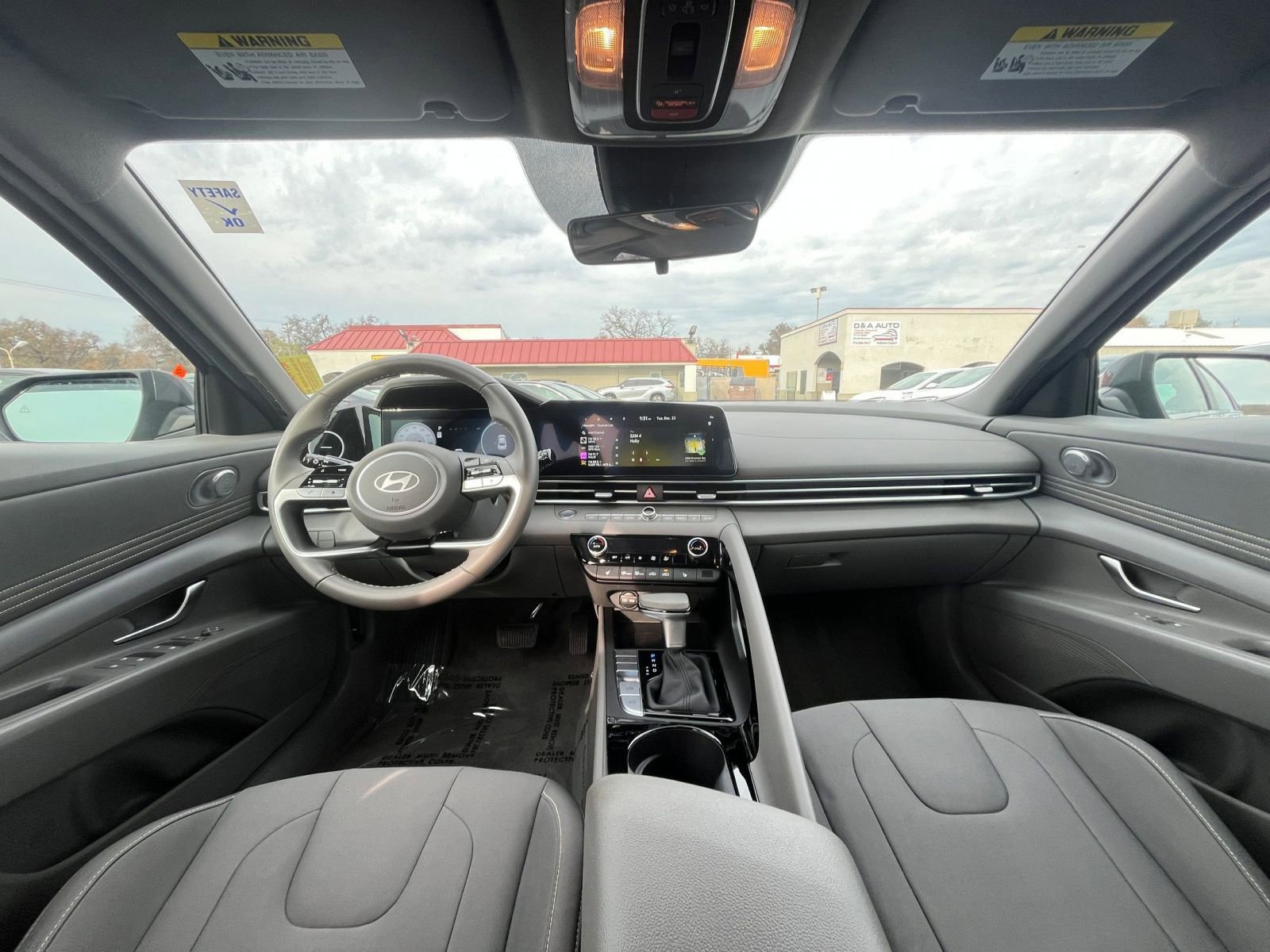 Thumbnail: 2025 Hyundai Elantra - 31