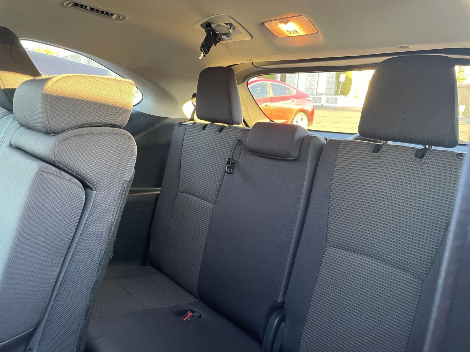 Thumbnail: 2025 Toyota Highlander - 31