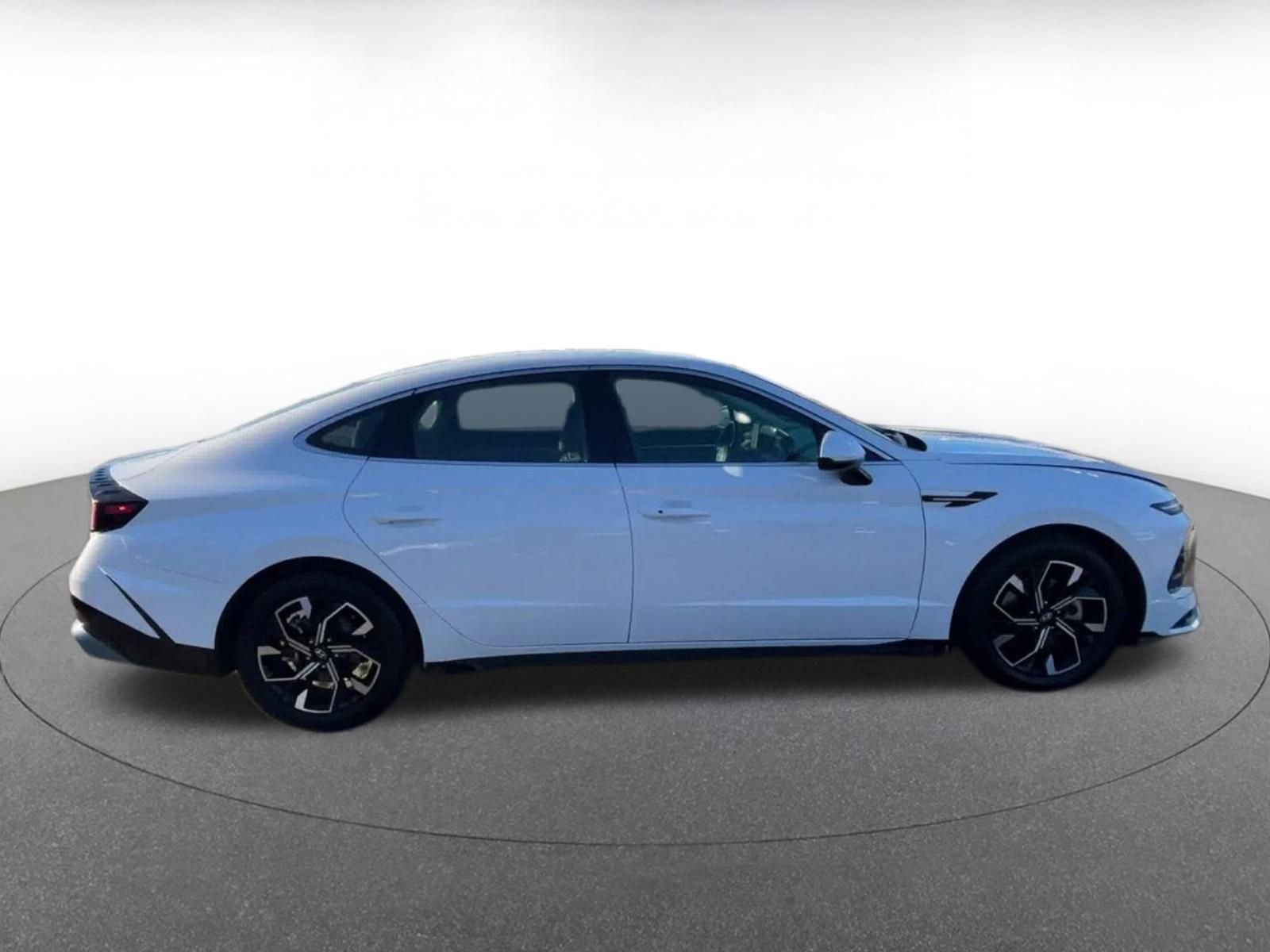 Thumbnail: 2025 Hyundai Sonata - 16