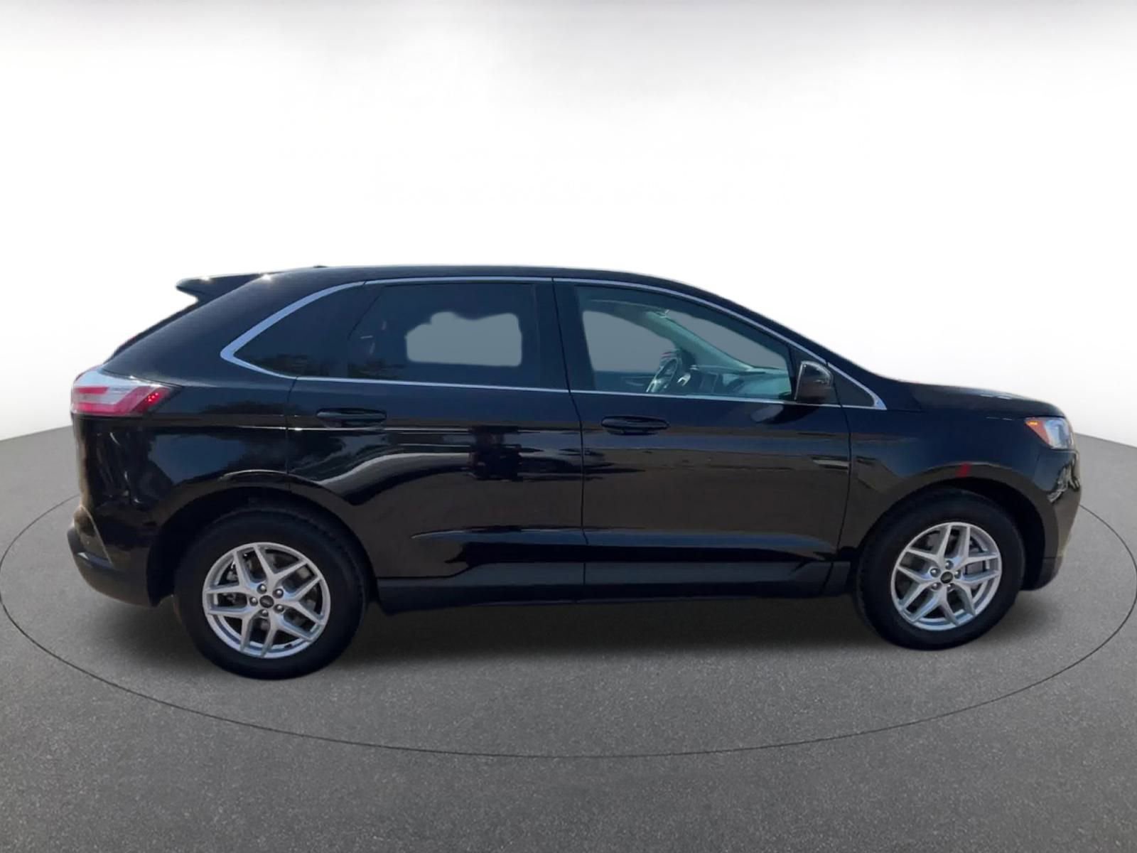 Thumbnail: 2024 Ford Edge - 16