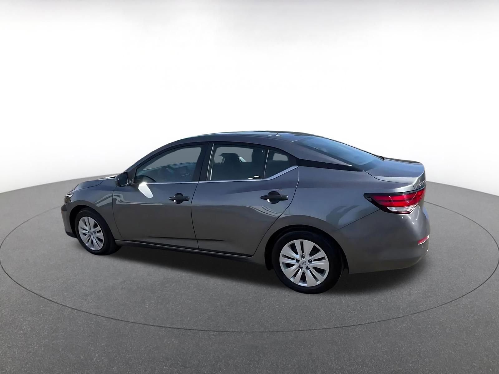 Thumbnail: 2025 Nissan Sentra - 10