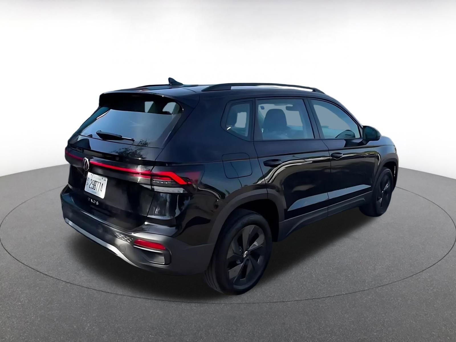 Thumbnail: 2025 Volkswagen Taos - 14