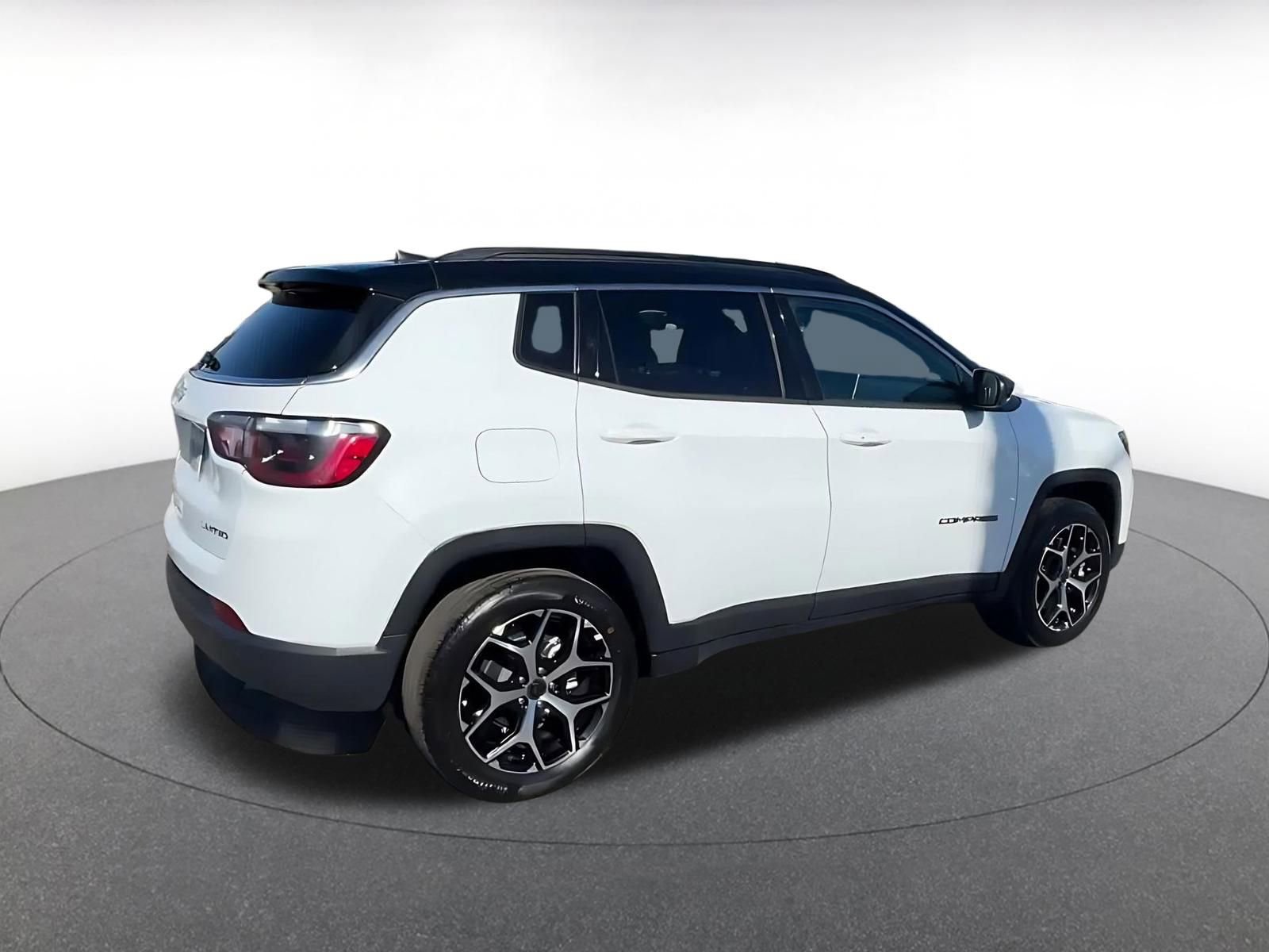 Thumbnail: 2025 Jeep Compass - 15