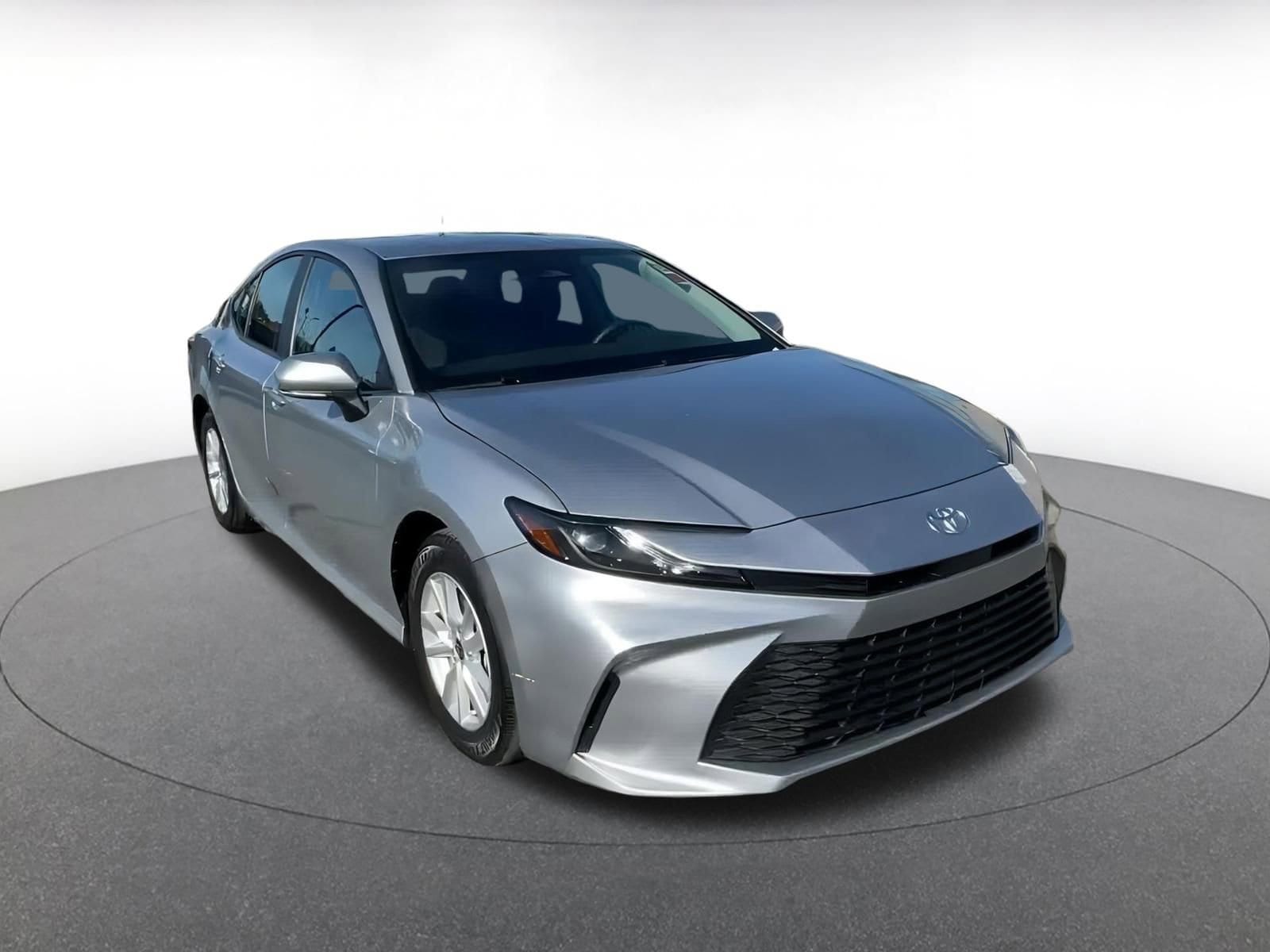 Thumbnail: 2025 Toyota Camry - 3