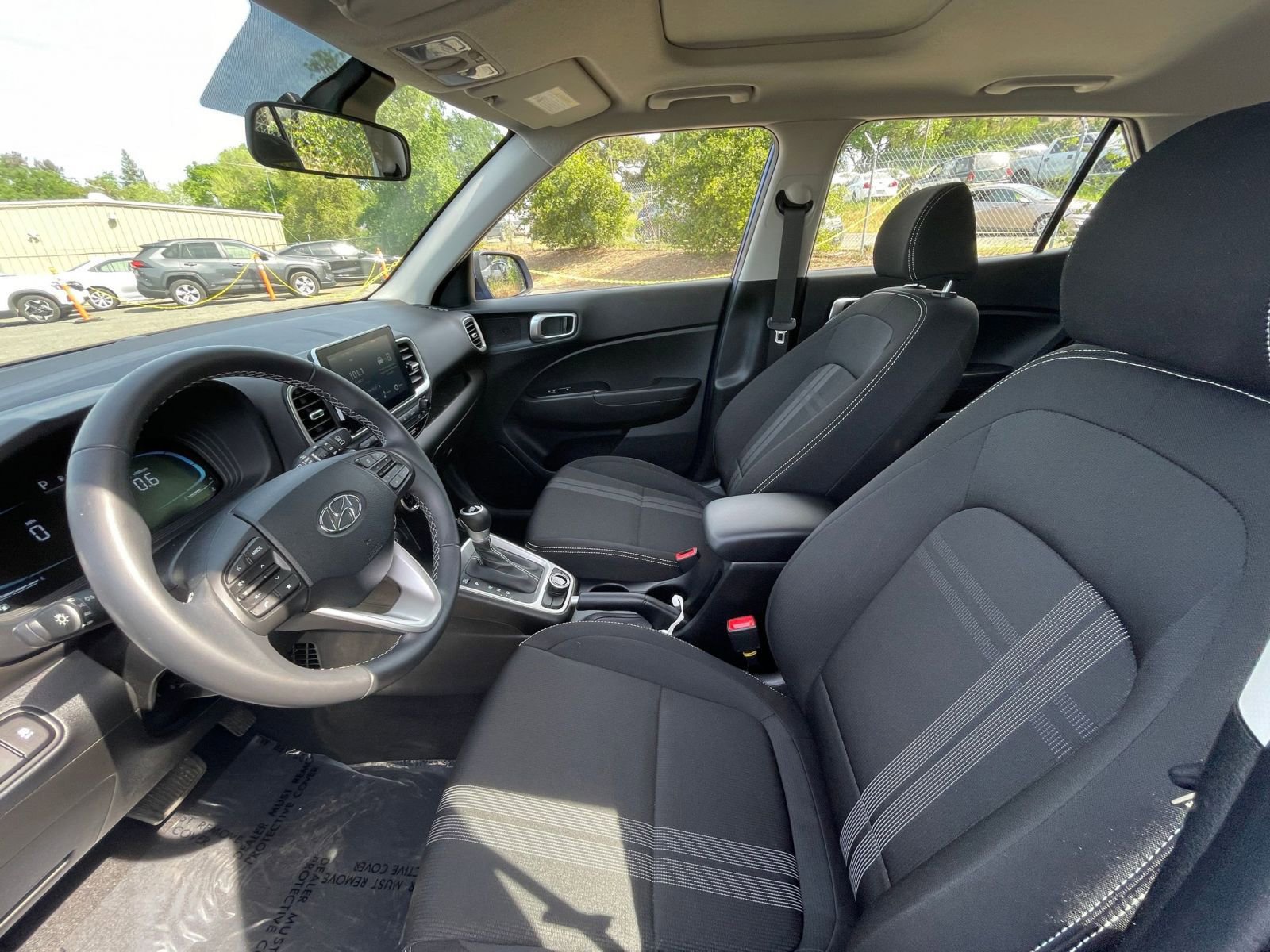 Thumbnail: 2025 Hyundai Venue - 25