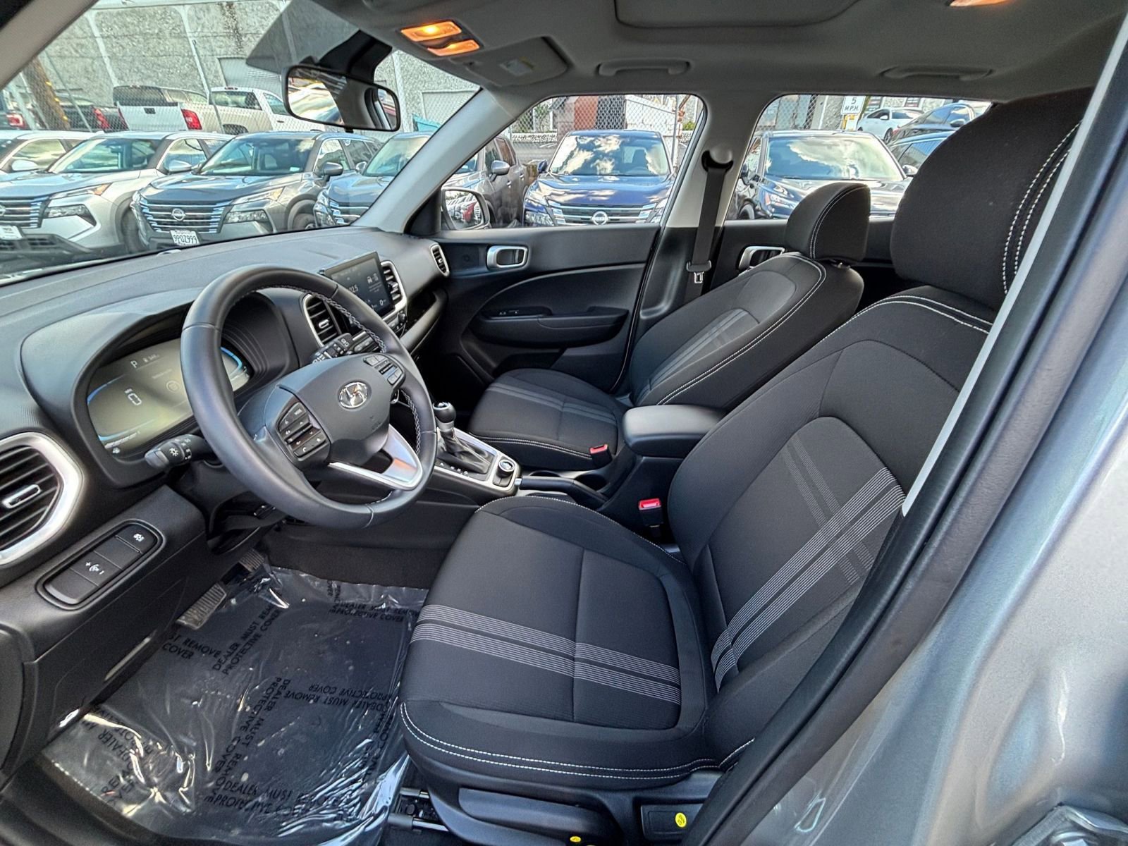 Thumbnail: 2025 Hyundai Venue - 25