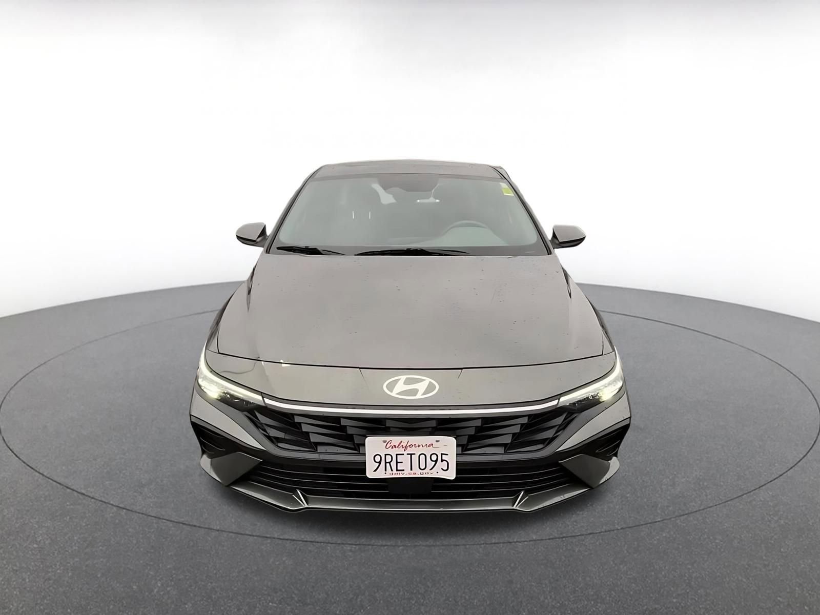 Thumbnail: 2025 Hyundai Elantra - 4