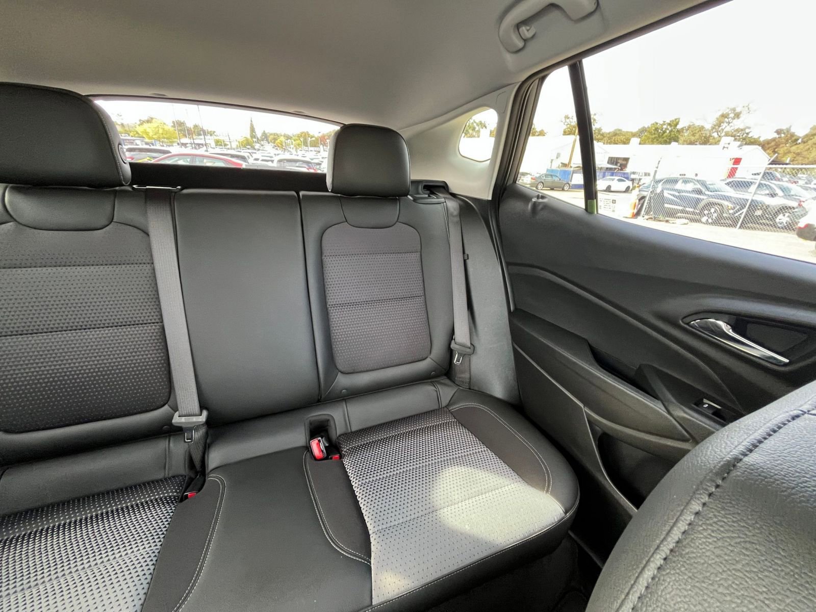 Thumbnail: 2025 Chevrolet Trax - 35