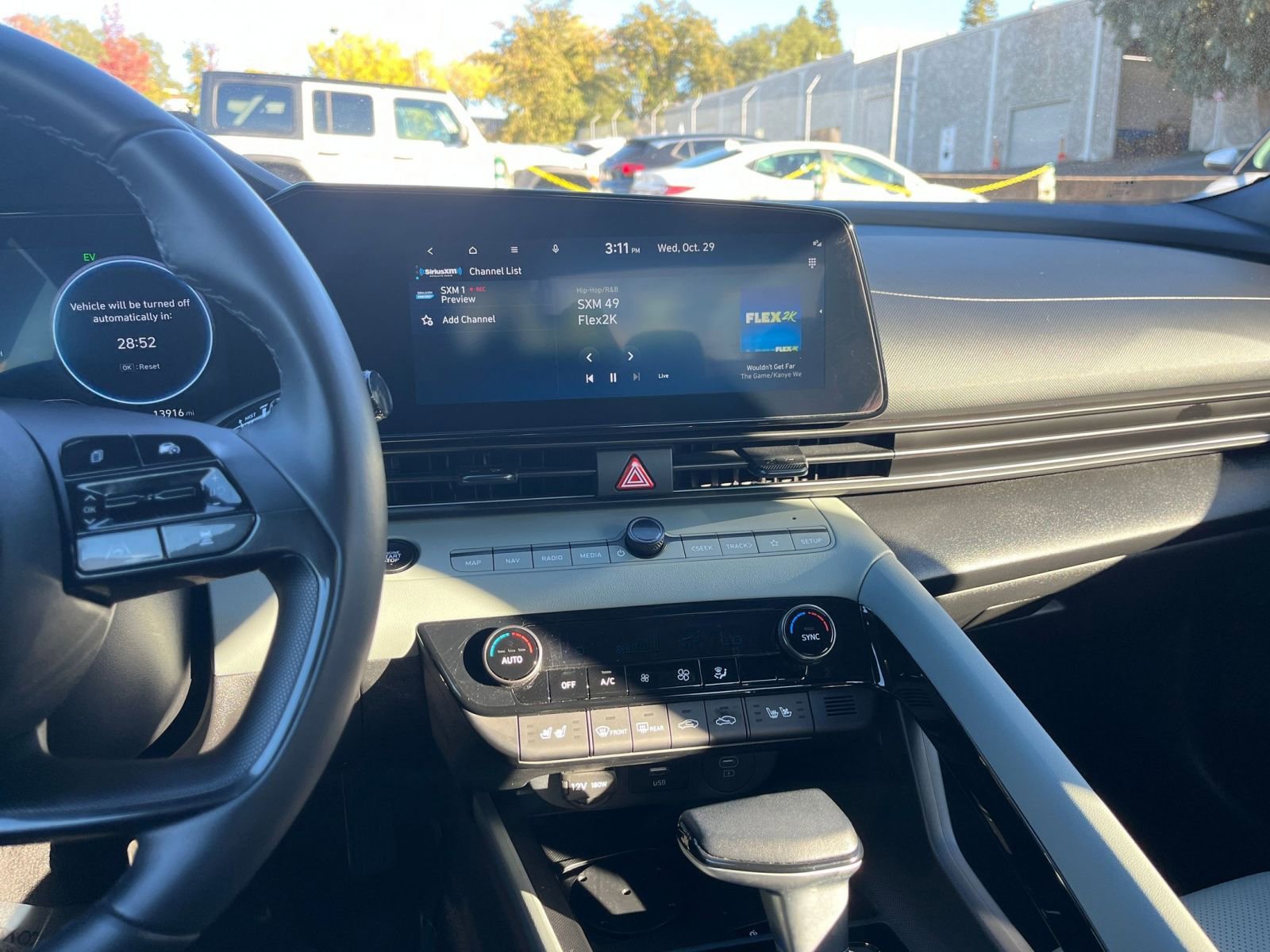 Thumbnail: 2025 Hyundai Elantra - 18