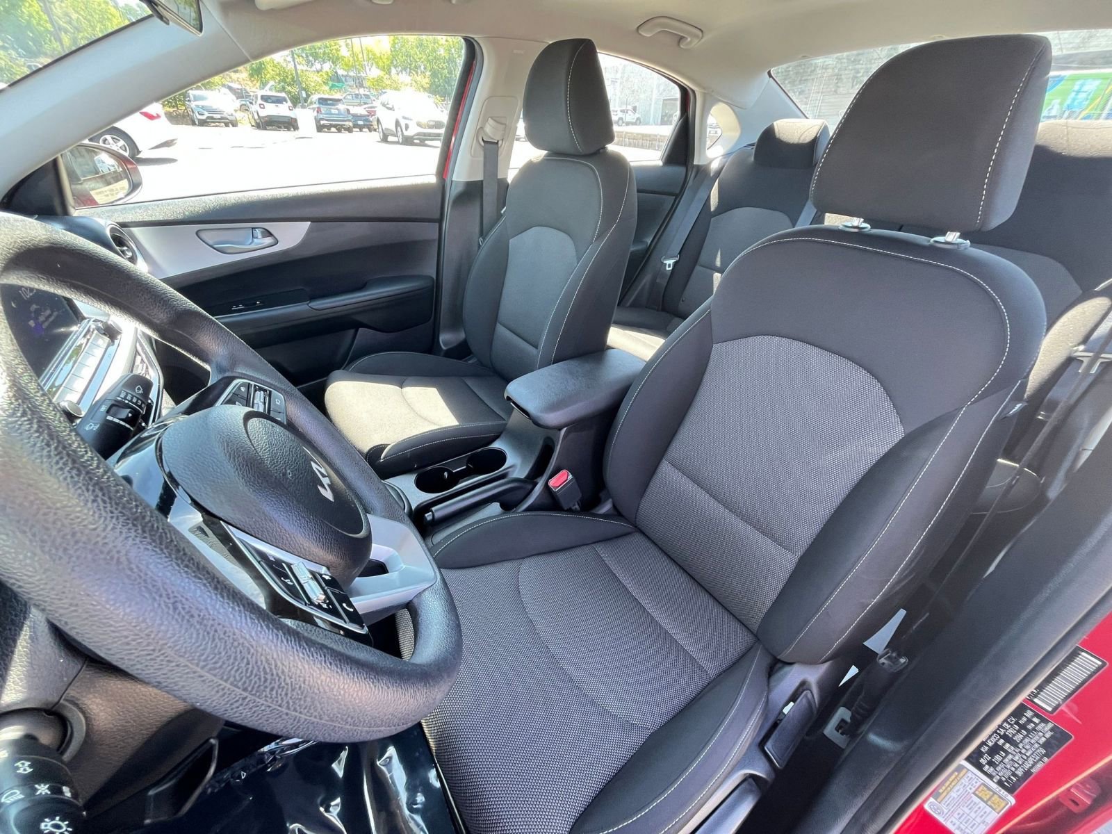 Thumbnail: 2023 Kia Forte - 34
