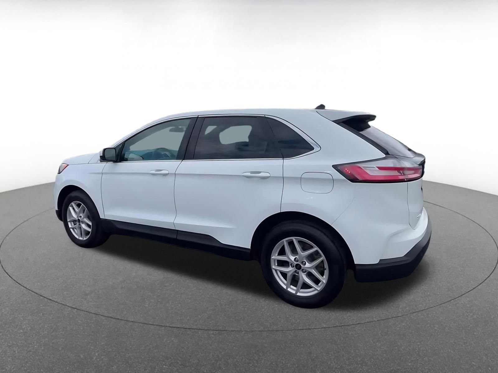 Thumbnail: 2024 Ford Edge - 10