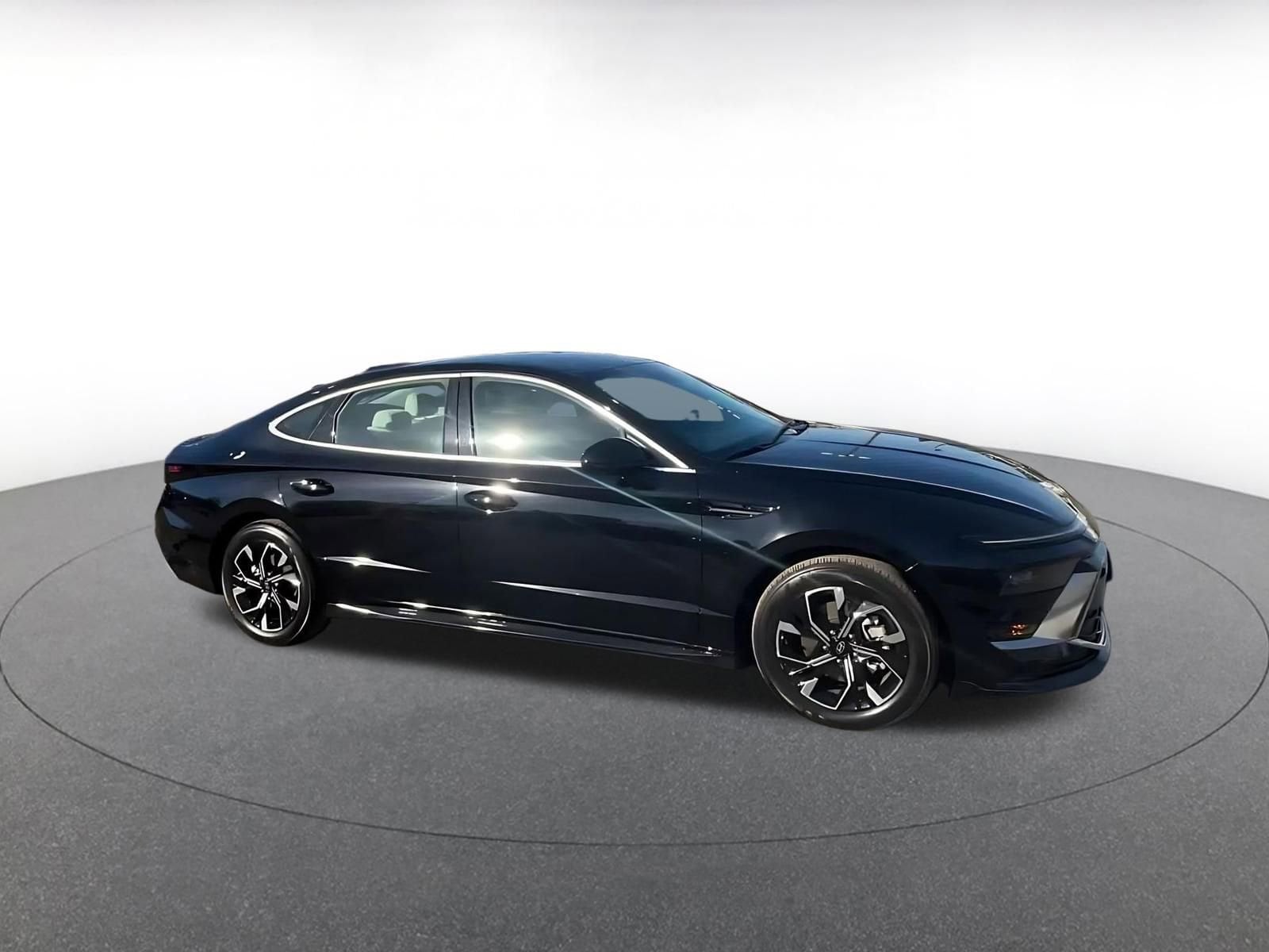 Thumbnail: 2025 Hyundai Sonata - 2