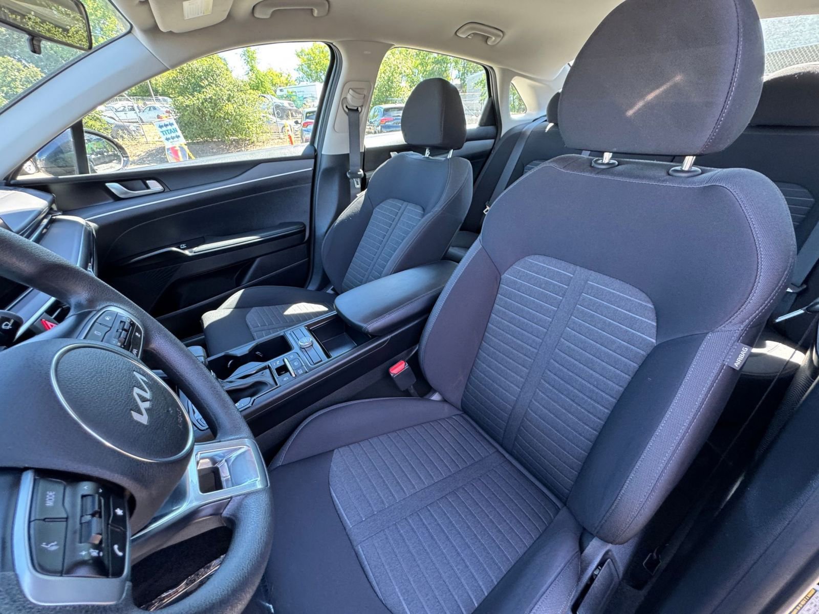 Thumbnail: 2025 Kia K5 - 35