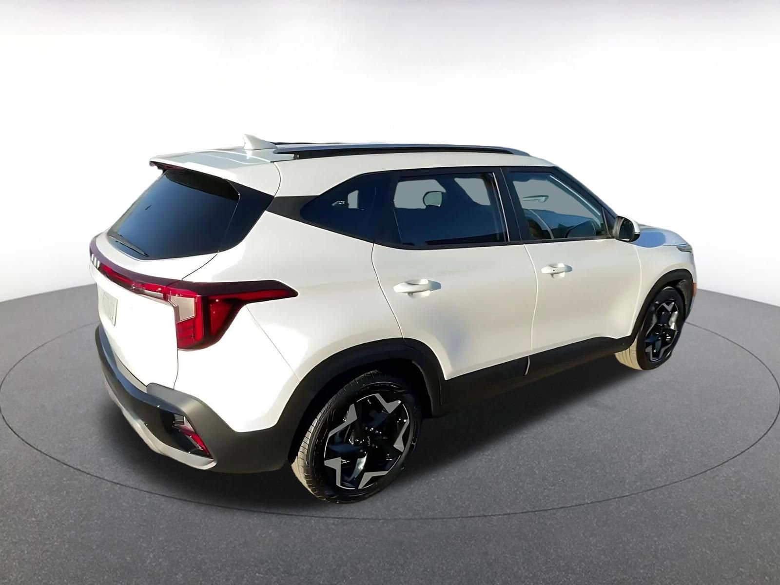 Thumbnail: 2025 Kia Seltos - 15