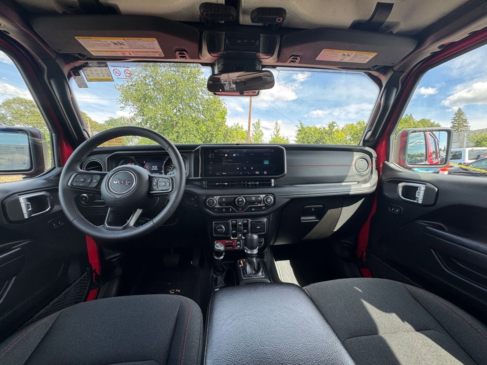 Thumbnail: 2025 Jeep Wrangler - 32