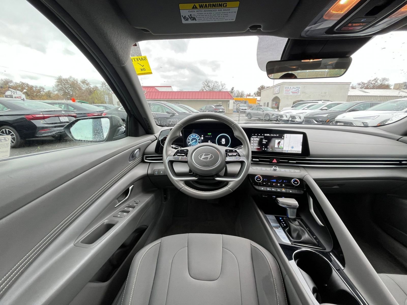 Thumbnail: 2025 Hyundai Elantra - 32