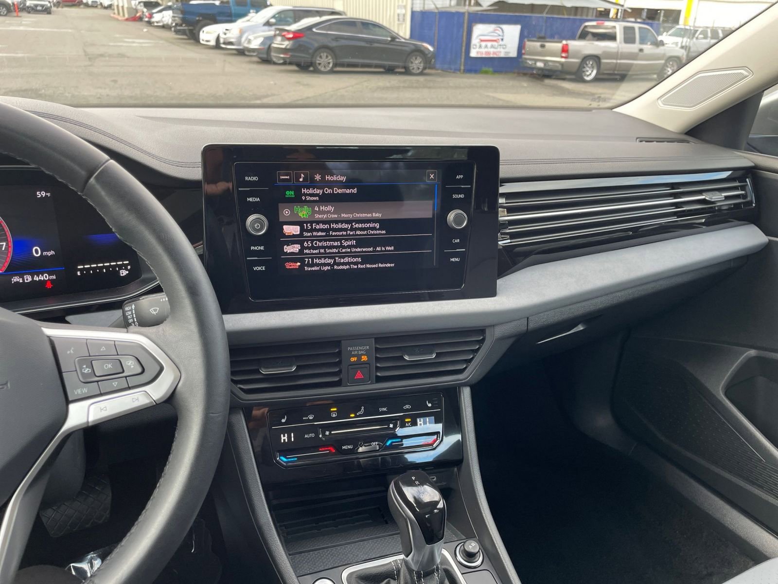 Thumbnail: 2025 Volkswagen Jetta - 18